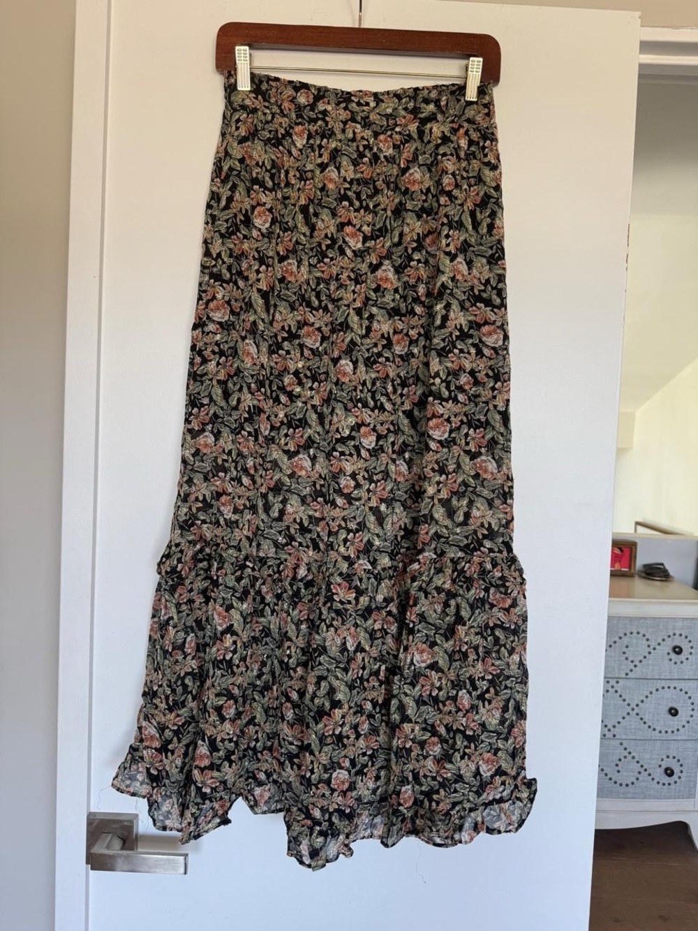 Zara Floral Skirt (never worn)